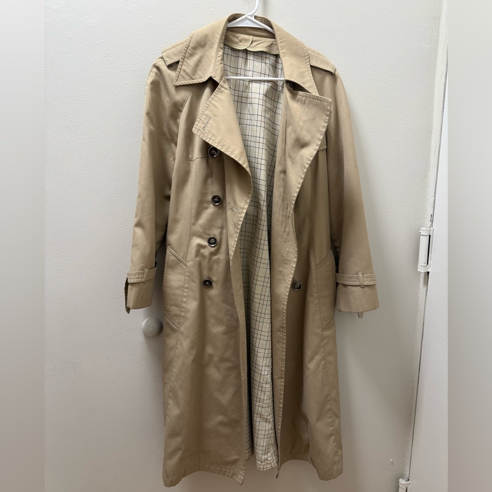 London Fog beige/tan trench coat